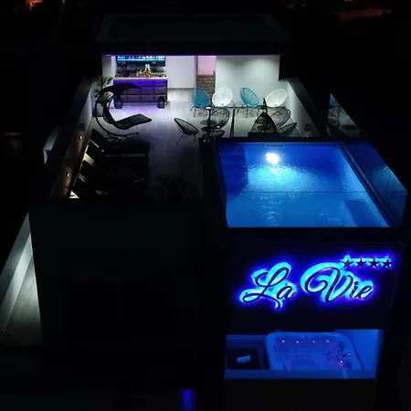 Konukevi Luxury Lavie