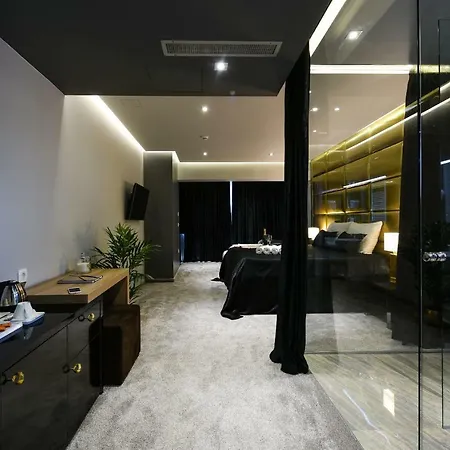 Luxury Lavie Konukevi