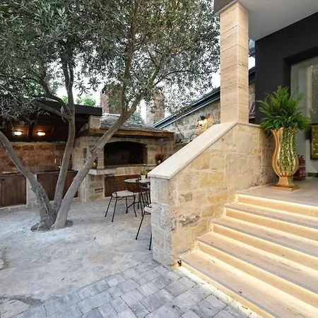 Luxury Lavie Πανσιόν Ζαντάρ