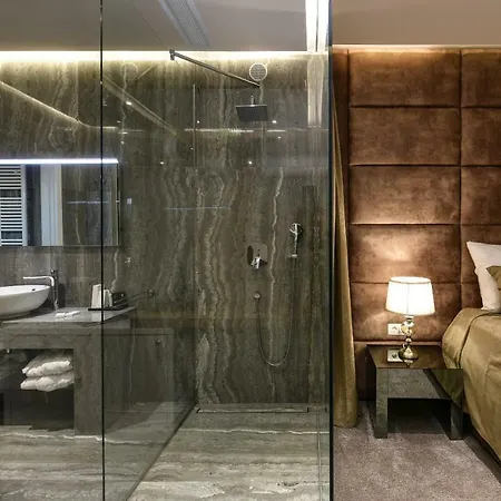 Luxury Lavie Gasthof 4*